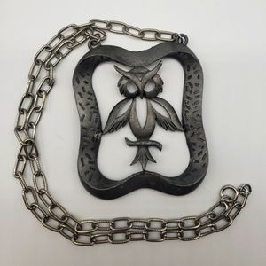 18" Vintage Silver Tone Owl Necklace